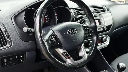 KIA Rio -