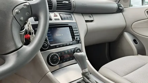MERCEDES-BENZ C Klasa -