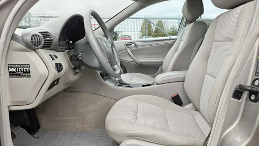 MERCEDES-BENZ C Klasa -