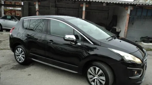 PEUGEOT 3008 -