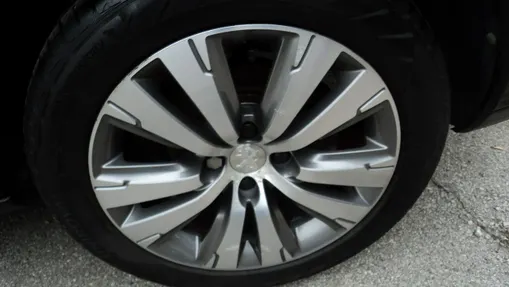PEUGEOT 3008 -