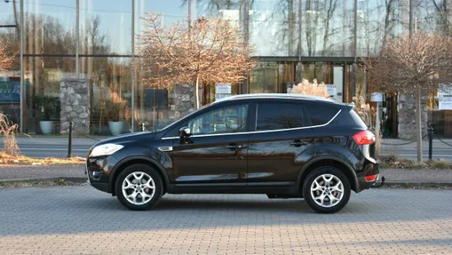 FORD Kuga -