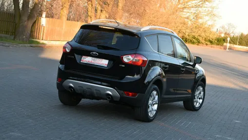 FORD Kuga -