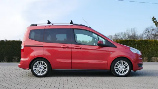 FORD Tourneo Courier -