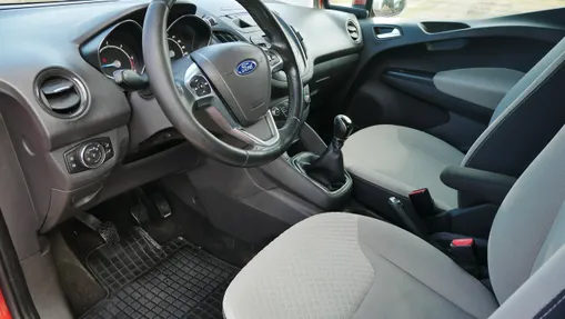 FORD Tourneo Courier -