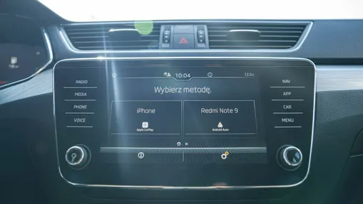 SKODA Superb -