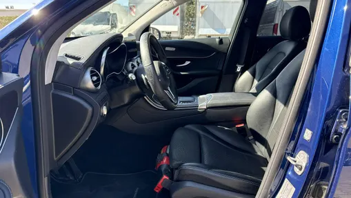 MERCEDES-BENZ GLC -