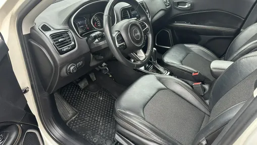 JEEP Compass -
