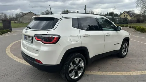 JEEP Compass -