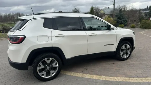 JEEP Compass -