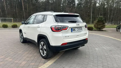 JEEP Compass -