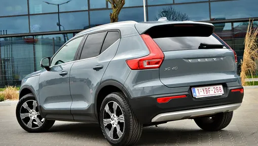 VOLVO XC40 -