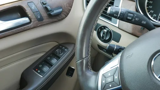 MERCEDES-BENZ ML -