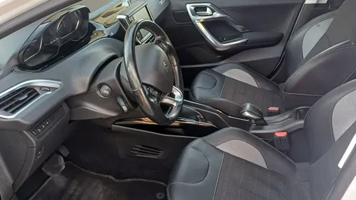 PEUGEOT 2008 -