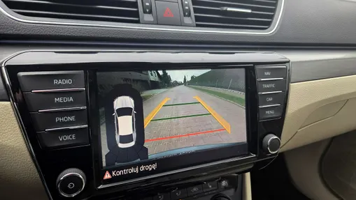 SKODA Superb -