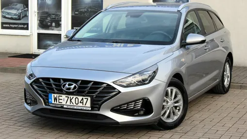 HYUNDAI i30 -