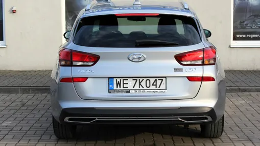 HYUNDAI i30 -