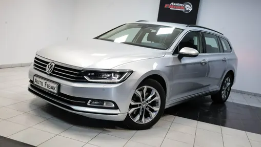 VOLKSWAGEN Passat -