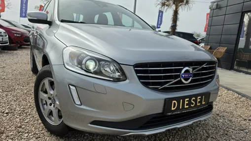 VOLVO XC60 -