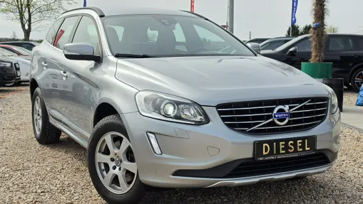 VOLVO XC60 -