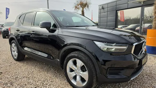 VOLVO XC40 -