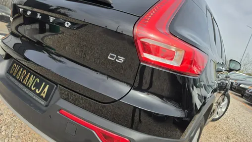 VOLVO XC40 -