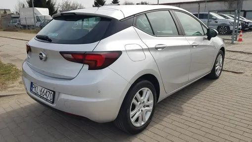 OPEL Astra -