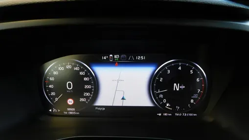 VOLVO XC40 -