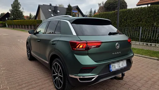 VOLKSWAGEN T-ROC -