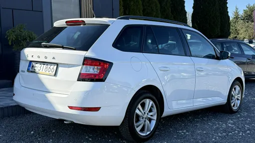 SKODA Fabia -