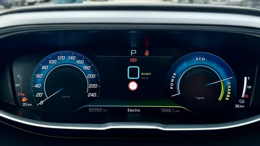 PEUGEOT 3008 -