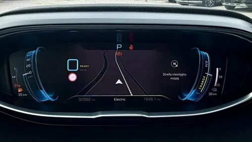 PEUGEOT 3008 -