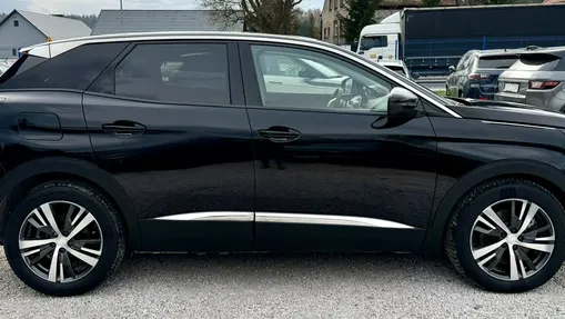 PEUGEOT 3008 -