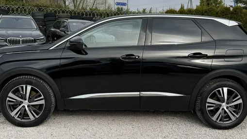 PEUGEOT 3008 -