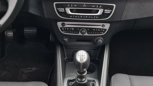 RENAULT Megane -