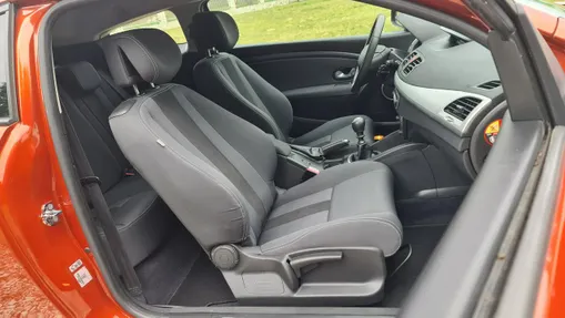 RENAULT Megane -