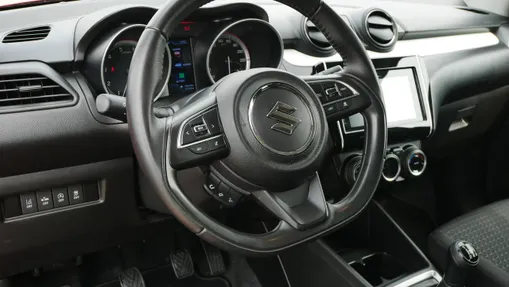SUZUKI Swift -