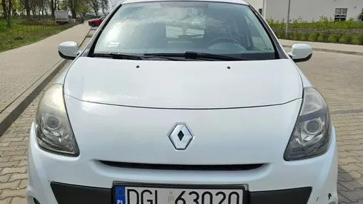 RENAULT Clio -
