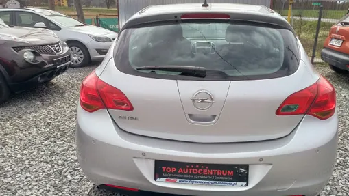 OPEL Astra -