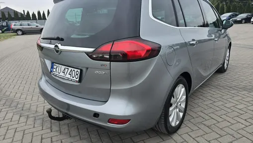 OPEL Zafira -