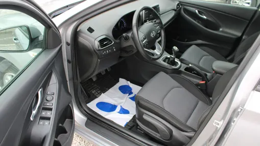 HYUNDAI i30 -