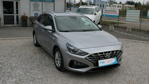 HYUNDAI i30 -