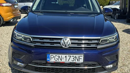 VOLKSWAGEN Tiguan -