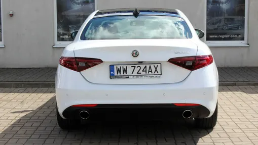 ALFA ROMEO Giulia -