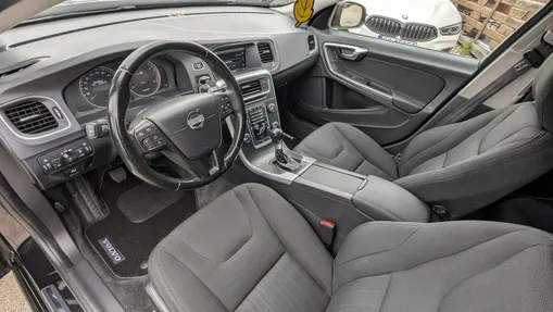VOLVO S60 -