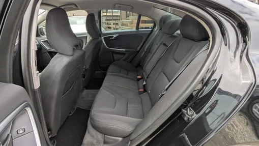 VOLVO S60 -