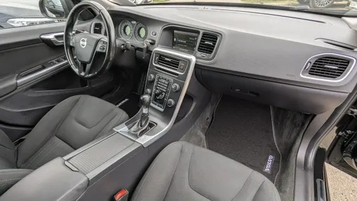 VOLVO S60 -