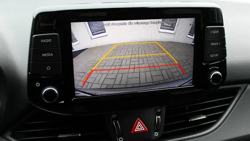 HYUNDAI i30 -
