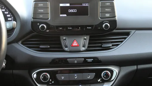 HYUNDAI i30 -