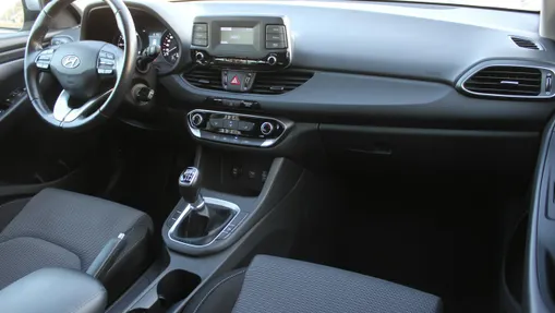 HYUNDAI i30 -